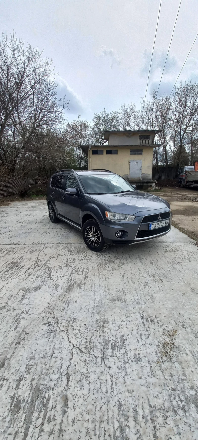 Mitsubishi Outlander 2.2 DiD-156к.с 4х4 - 5999 € / 11733.02 лв. - 25625227 1 | Car24.bg Mitsubishi Outlander 2.2 DiD-156к.с 4х4 - 5999 € / 11733.02 лв. - 25625227 1