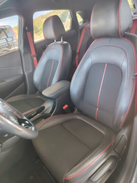 Hyundai Kona 1.6T 177kc 4WD 63х.км Швейцария | Auto.bg — изображение 9 Hyundai Kona 1.6T 177kc 4WD 63х.км Швейцария | Auto.bg — изображение 9
