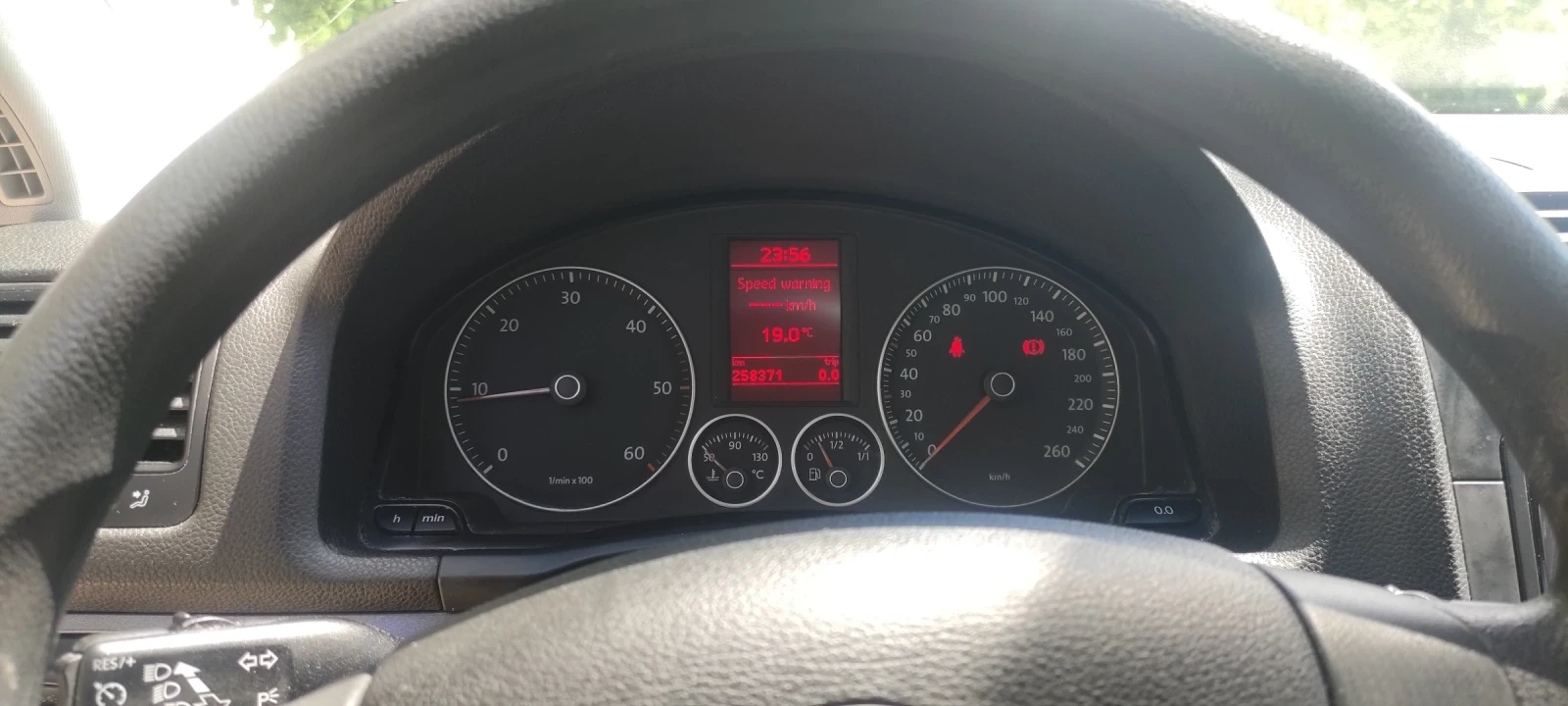 VW Jetta 1.9 tdi 105 - изображение 7 | Auto.bg VW Jetta 1.9 tdi 105 - изображение 7