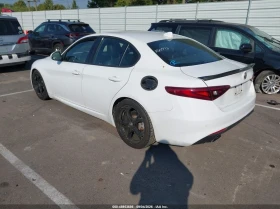 Alfa Romeo Giulia Подгрев на седалките, Apple CarPlay, LED Фарове | Auto.bg — изображение 3 Alfa Romeo Giulia Подгрев на седалките, Apple CarPlay, LED Фарове | Auto.bg — изображение 3