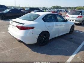 Alfa Romeo Giulia Подгрев на седалките, Apple CarPlay, LED Фарове | Auto.bg — изображение 4 Alfa Romeo Giulia Подгрев на седалките, Apple CarPlay, LED Фарове | Auto.bg — изображение 4