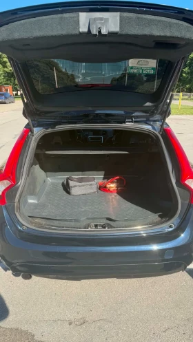 Volvo V60 2.0, D3, 5 цилиндров, 136 к.с. - 7100 € / 13886.39 лв. - 41681692 14 | Car24.bg Volvo V60 2.0, D3, 5 цилиндров, 136 к.с. - 7100 € / 13886.39 лв. - 41681692 14
