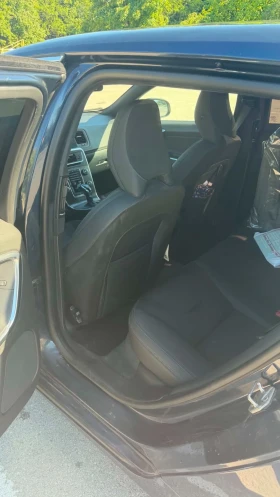Volvo V60 2.0, D3, 5 цилиндров, 136 к.с. - 7100 € / 13886.39 лв. - 41681692 9 | Car24.bg Volvo V60 2.0, D3, 5 цилиндров, 136 к.с. - 7100 € / 13886.39 лв. - 41681692 9