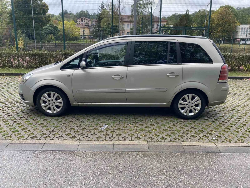 Opel Zafira Реални км - 5500 лв. / 2812.11 € - 79476706 1 | Car24.bg Opel Zafira Реални км - 5500 лв. / 2812.11 € - 79476706 1