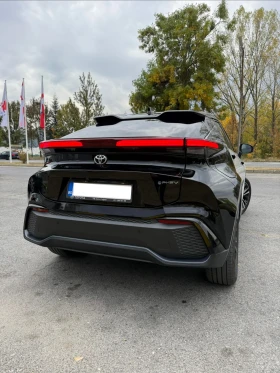 Toyota C-HR Toyota C-HR 2.0 PHEV Premiere Edition, 223 к.с., 2 - 36666 € - 56464385 2 | Car24.bg Toyota C-HR Toyota C-HR 2.0 PHEV Premiere Edition, 223 к.с., 2 - 36666 € - 56464385 2