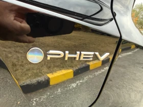 Toyota C-HR Toyota C-HR 2.0 PHEV Premiere Edition, 223 к.с., 2 - 36666 € - 56464385 8 | Car24.bg Toyota C-HR Toyota C-HR 2.0 PHEV Premiere Edition, 223 к.с., 2 - 36666 € - 56464385 8