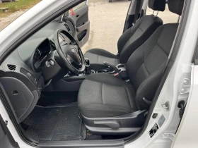 Hyundai I30 1.4I 105кс EURO 4 КЛИМАТРОНИК - 5900 лв. / 3016.62 € - 86527135 7 | Car24.bg Hyundai I30 1.4I 105кс EURO 4 КЛИМАТРОНИК - 5900 лв. / 3016.62 € - 86527135 7