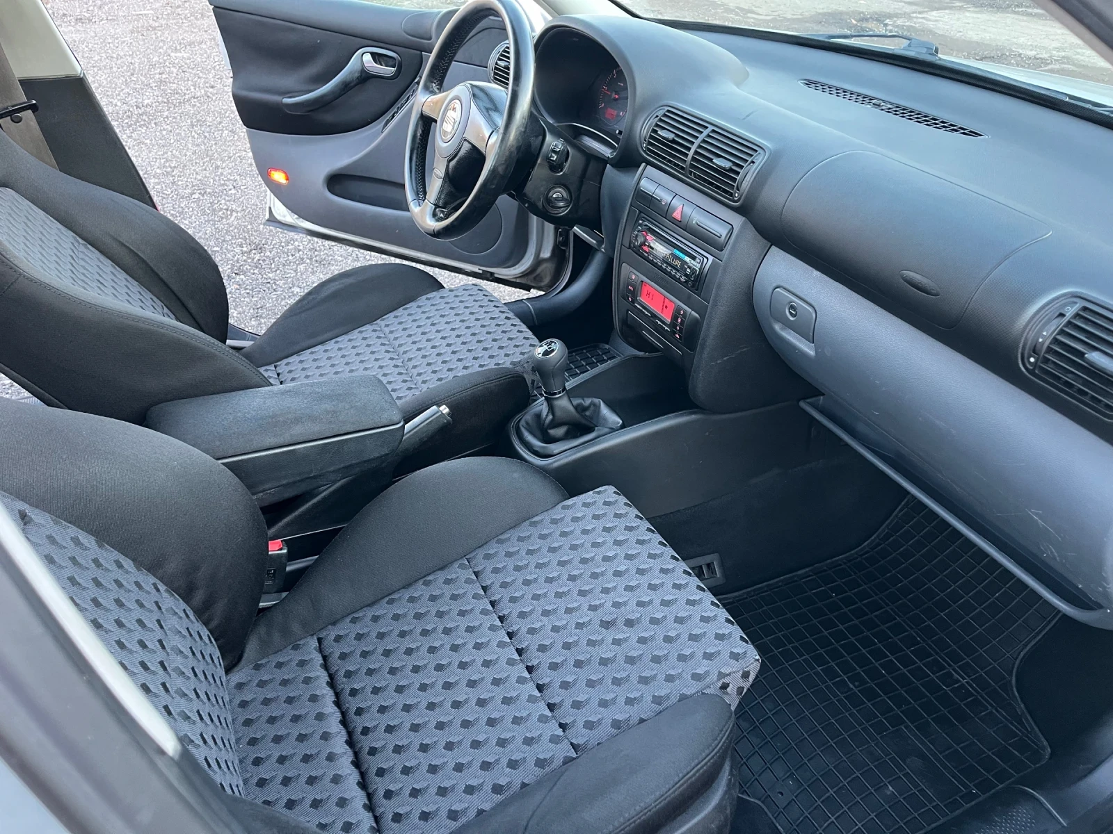 Seat Leon 1.9TDI 110кс - изображение 10 | Auto.bg Seat Leon 1.9TDI 110кс - изображение 10