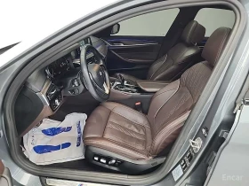 BMW 530 i M SPORT* DISTRONIC* ХЕДЪП* 360* ОБДУХВАНЕ* PANO* | Auto.bg — изображение 5 BMW 530 i M SPORT* DISTRONIC* ХЕДЪП* 360* ОБДУХВАНЕ* PANO* | Auto.bg — изображение 5
