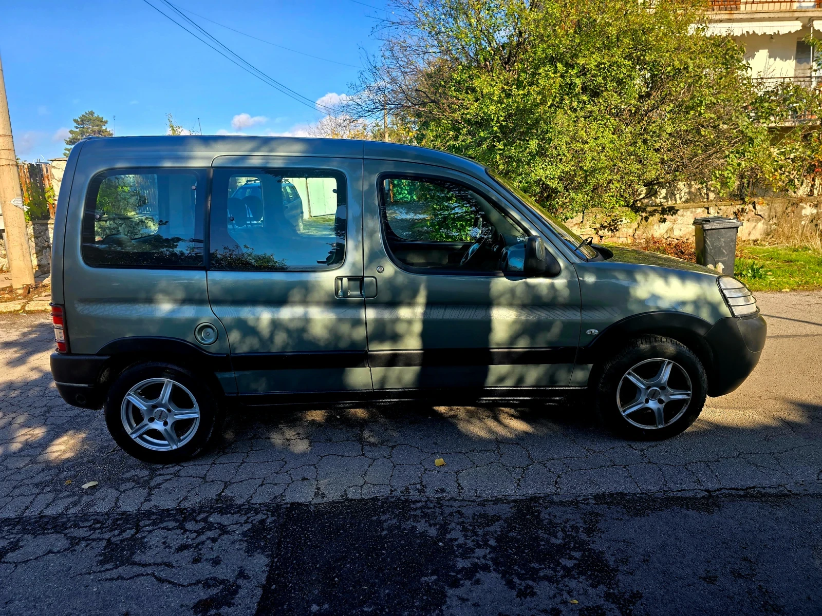 Peugeot Partner 1.6i ГАЗ GERMANY FACE KLIMA - изображение 7 | Auto.bg Peugeot Partner 1.6i ГАЗ GERMANY FACE KLIMA - изображение 7