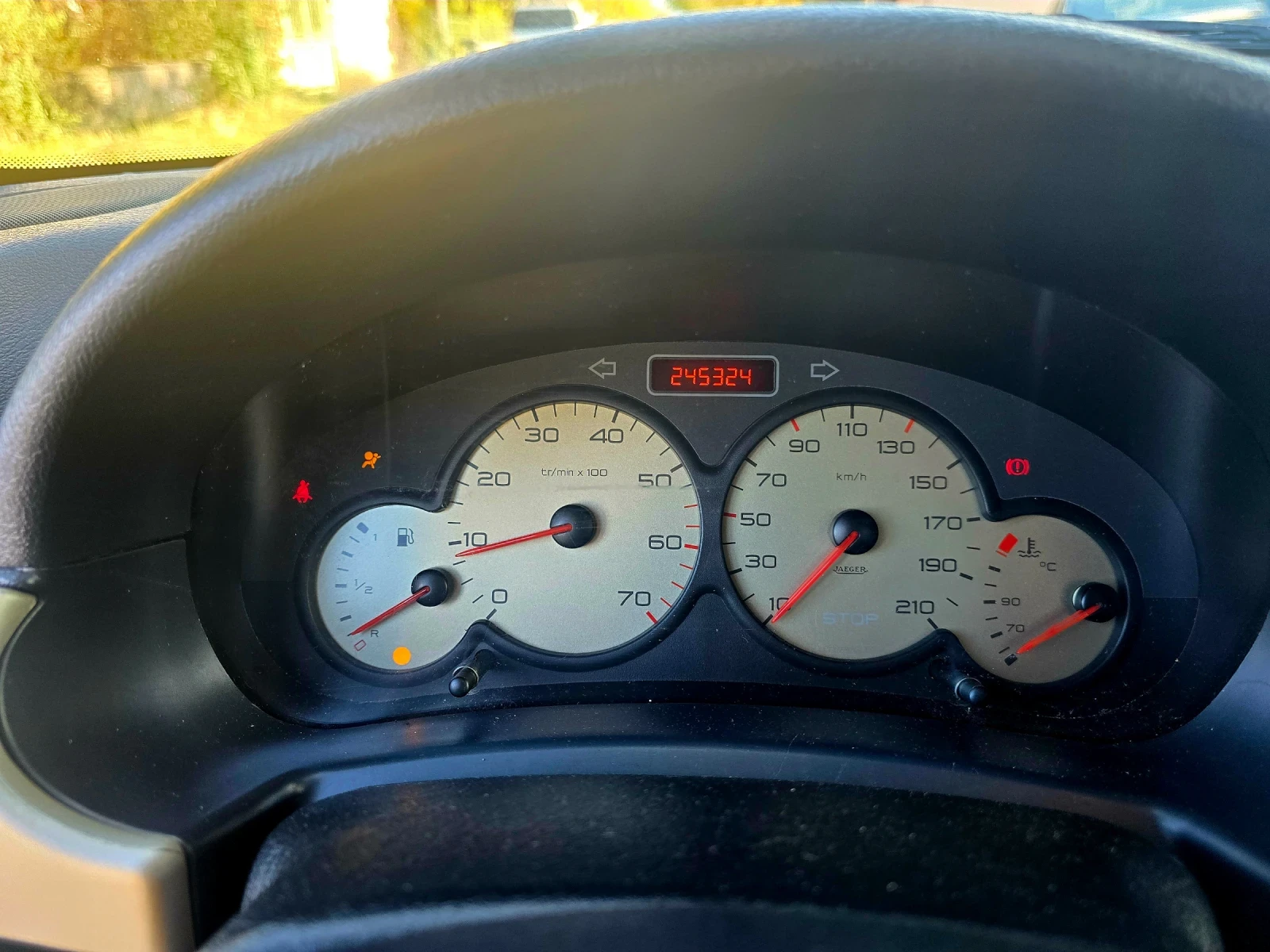 Peugeot Partner 1.6i ГАЗ GERMANY FACE KLIMA - изображение 6 | Auto.bg Peugeot Partner 1.6i ГАЗ GERMANY FACE KLIMA - изображение 6