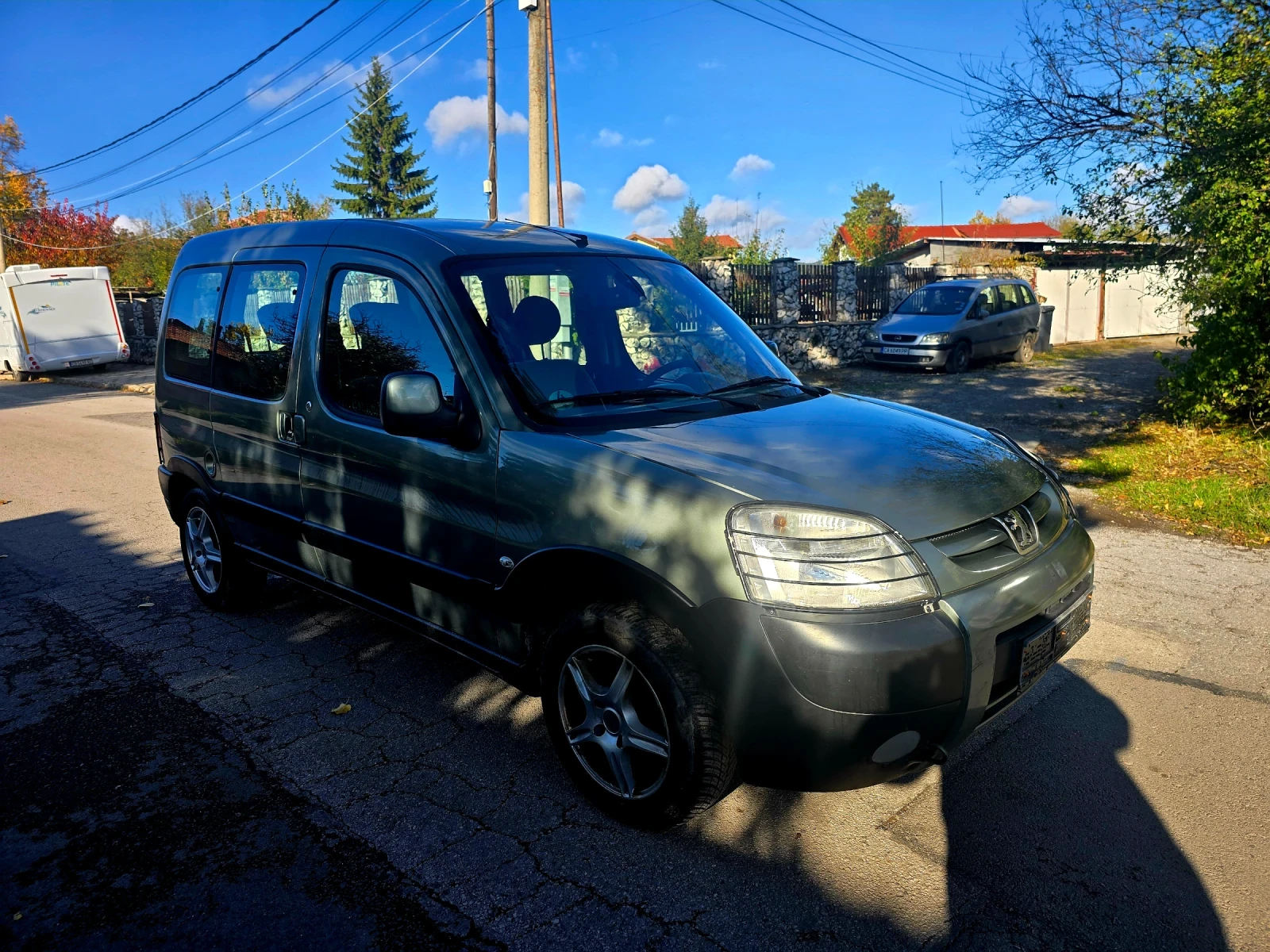 Peugeot Partner 1.6i ГАЗ GERMANY FACE KLIMA - изображение 5 | Auto.bg Peugeot Partner 1.6i ГАЗ GERMANY FACE KLIMA - изображение 5