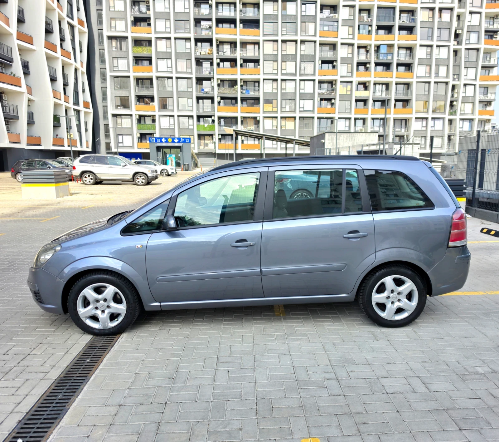 Opel Zafira 1.9CDTI 7Местна | Auto.bg — изображение 1 Opel Zafira 1.9CDTI 7Местна | Auto.bg — изображение 1