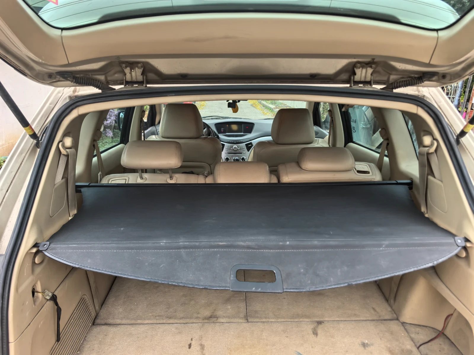 Subaru B10 Tribeka  - изображение 7 | Auto.bg Subaru B10 Tribeka  - изображение 7