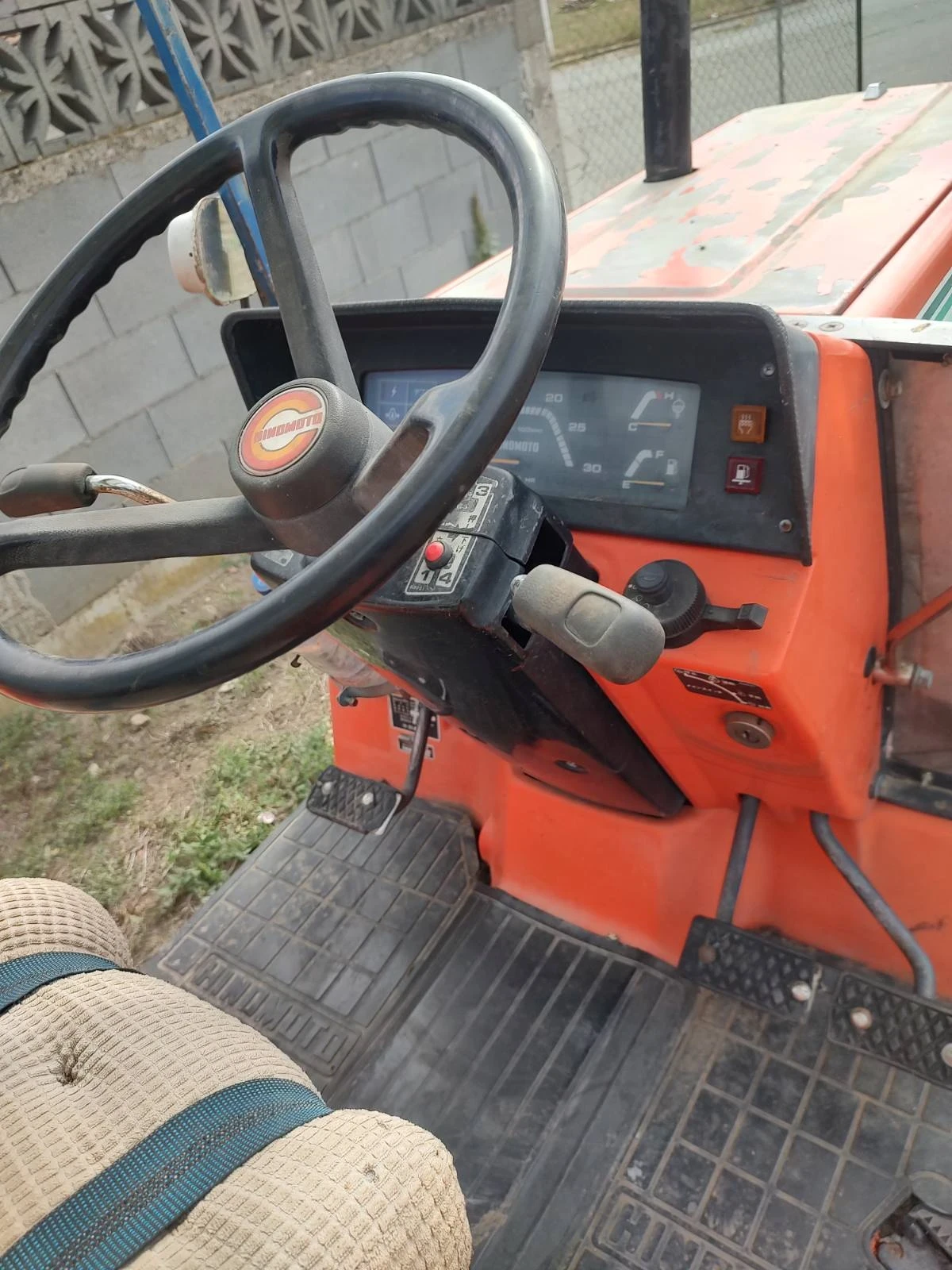 Трактор Hinomoto  - изображение 4 | Auto.bg Трактор Hinomoto  - изображение 4