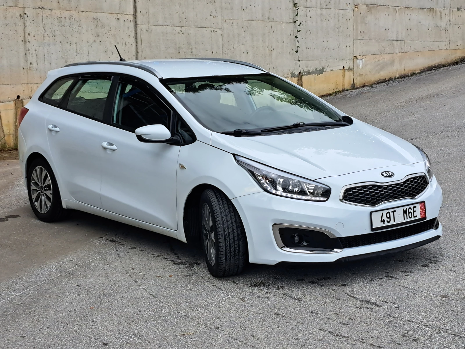 Kia Ceed 1.6CRDI* 2018  FACELIFT* КАТО НОВА* УНИКАТ - изображение 3 | Auto.bg Kia Ceed 1.6CRDI* 2018  FACELIFT* КАТО НОВА* УНИКАТ - изображение 3