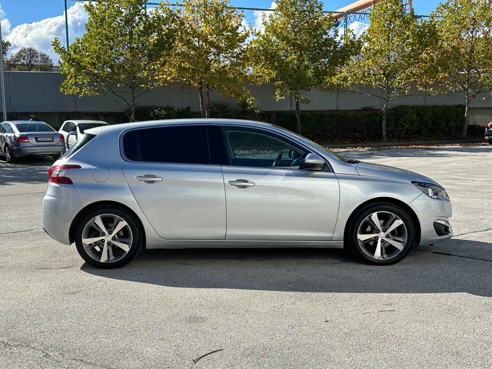 Peugeot 308 Гаранция/1.6d 116 к.с.  - изображение 5 | Auto.bg Peugeot 308 Гаранция/1.6d 116 к.с.  - изображение 5