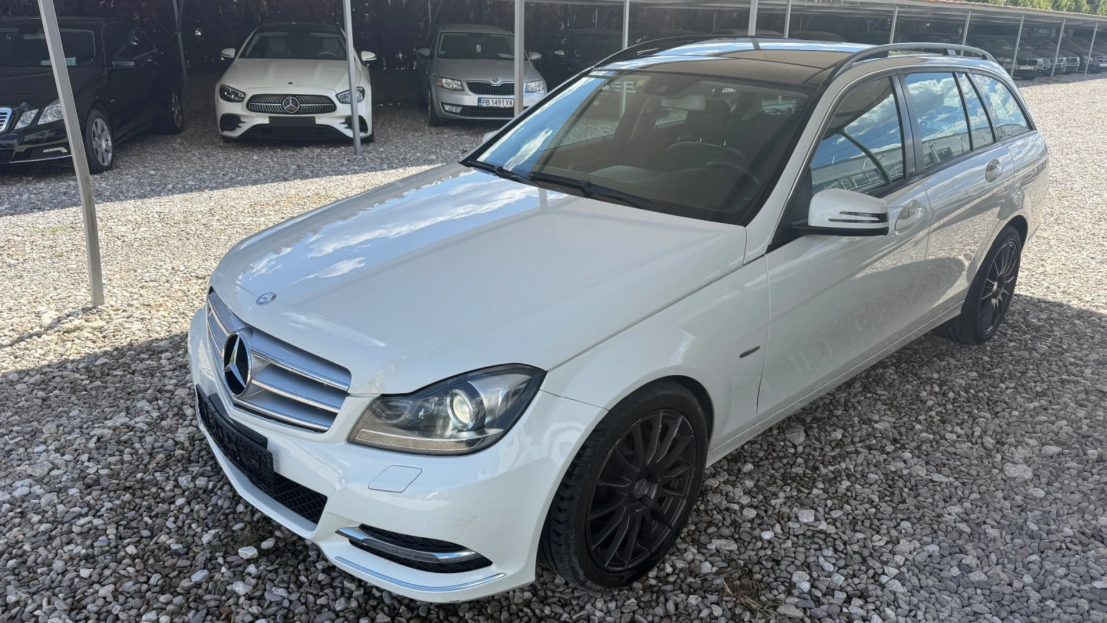 Mercedes-Benz C 220 2.2 CDI NAVI | Auto.bg — изображение 1 Mercedes-Benz C 220 2.2 CDI NAVI | Auto.bg — изображение 1