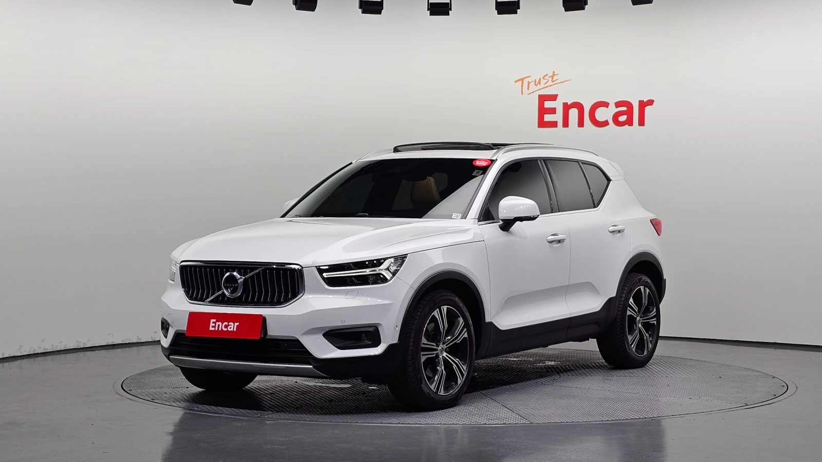 Volvo XC40 2.0 Turbo | Auto.bg — изображение 1 Volvo XC40 2.0 Turbo | Auto.bg — изображение 1
