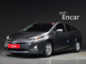 Toyota Prius 1.8 Хибрид