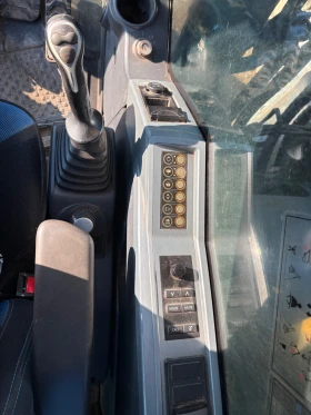 Багер Hyundai R320LC - 9A | Auto.bg — изображение 13 Багер Hyundai R320LC - 9A | Auto.bg — изображение 13