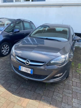 Opel Astra 1.7CDTi FACE / Реални КМ / 1 СОБСТВЕНИК /БЕЗ РЪЖДА | Auto.bg — изображение 17 Opel Astra 1.7CDTi FACE / Реални КМ / 1 СОБСТВЕНИК /БЕЗ РЪЖДА | Auto.bg — изображение 17