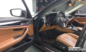 BMW 520 520i Luxury - 18490 € - 98968255 13 | Car24.bg BMW 520 520i Luxury - 18490 € - 98968255 13