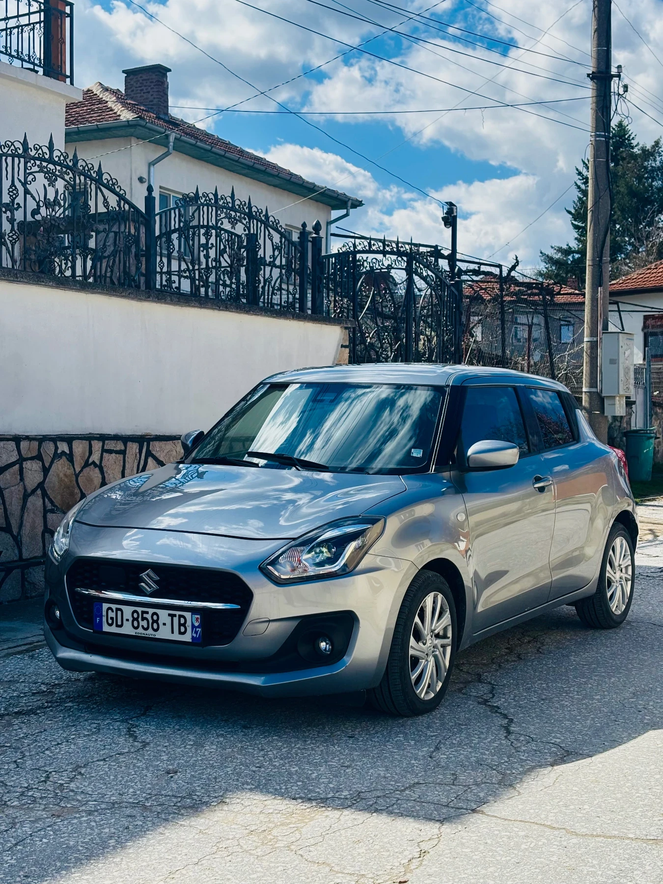Suzuki Swift Suzuki Swift 12 000 километра, АВТОМАТ! | Auto.bg — изображение 1 Suzuki Swift Suzuki Swift 12 000 километра, АВТОМАТ! | Auto.bg — изображение 1