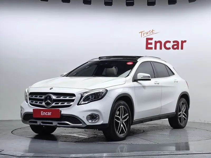 Mercedes-Benz GLA 200 Premium - 13964 € - 20756997 1 | Car24.bg Mercedes-Benz GLA 200 Premium - 13964 € - 20756997 1