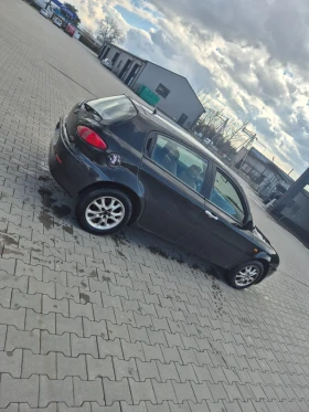 Alfa Romeo 147 1.9 - 1199 € / 2345.04 лв. - 73711134 4 | Car24.bg Alfa Romeo 147 1.9 - 1199 € / 2345.04 лв. - 73711134 4