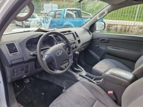 Toyota Hilux 2.5D4D 2WD | Auto.bg — изображение 11 Toyota Hilux 2.5D4D 2WD | Auto.bg — изображение 11