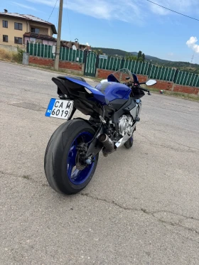 Yamaha YZF-R1 undefined | Auto.bg — изображение 3 Yamaha YZF-R1 undefined | Auto.bg — изображение 3
