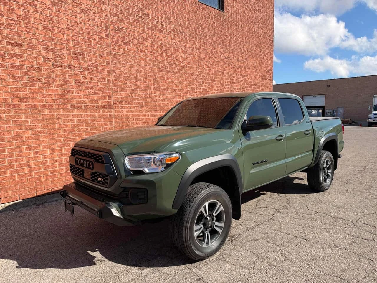 Toyota Tacoma * 4x4 Double Cab SB* АВТОКРЕДИТ БЕЗ ПЪРВОНАЧАЛНА* | Auto.bg — изображение 1 Toyota Tacoma * 4x4 Double Cab SB* АВТОКРЕДИТ БЕЗ ПЪРВОНАЧАЛНА* | Auto.bg — изображение 1