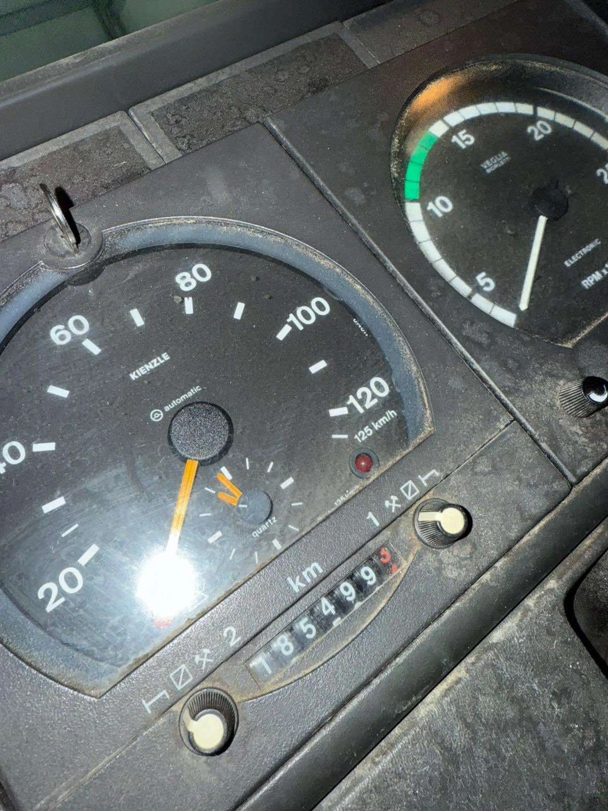 Iveco Trakker 8x4 с кран  - изображение 6 | Auto.bg Iveco Trakker 8x4 с кран  - изображение 6