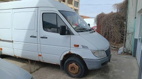 Mercedes-Benz Sprinter 411