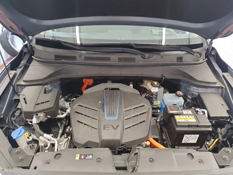 Hyundai Kona 64kWh Facelift 10800км - изображение 6 | Auto.bg Hyundai Kona 64kWh Facelift 10800км - изображение 6