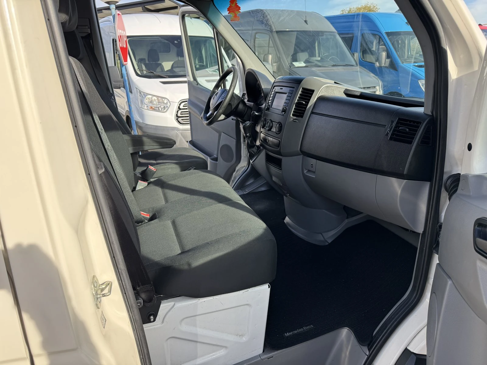 Mercedes-Benz Sprinter MAXI, KLIMA, 220v, HLD - изображение 8 | Auto.bg Mercedes-Benz Sprinter MAXI, KLIMA, 220v, HLD - изображение 8