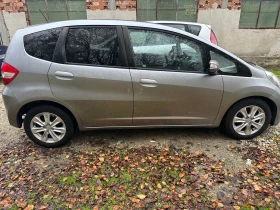 Honda Jazz 1.3i Hybrid Като нова - 11477 лв. / 5868.10 € - 89345382 3 | Car24.bg Honda Jazz 1.3i Hybrid Като нова - 11477 лв. / 5868.10 € - 89345382 3