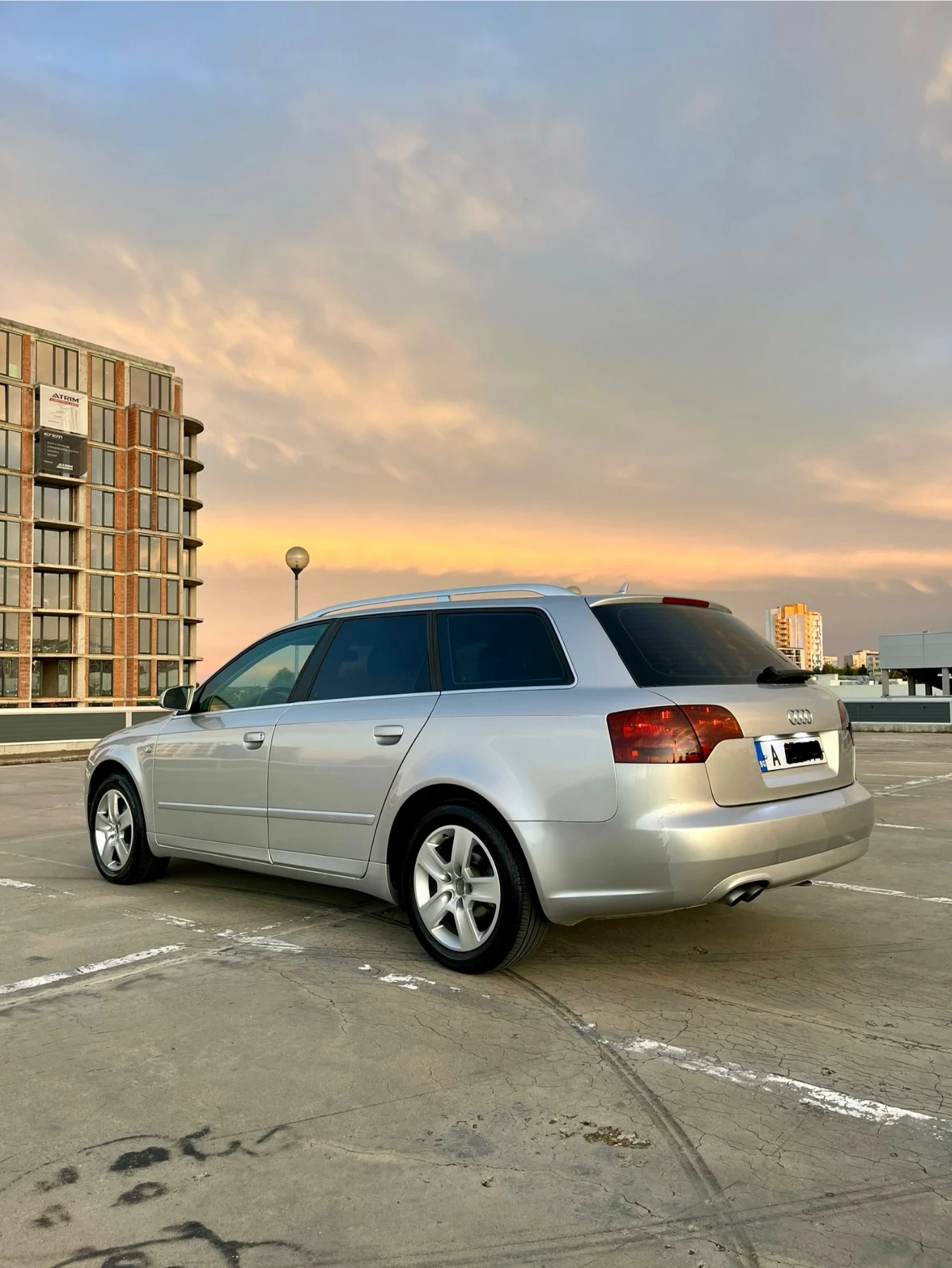 Audi A4 2.0TDI BPW 8кл. 6ск. ТОП - изображение 6 | Auto.bg Audi A4 2.0TDI BPW 8кл. 6ск. ТОП - изображение 6