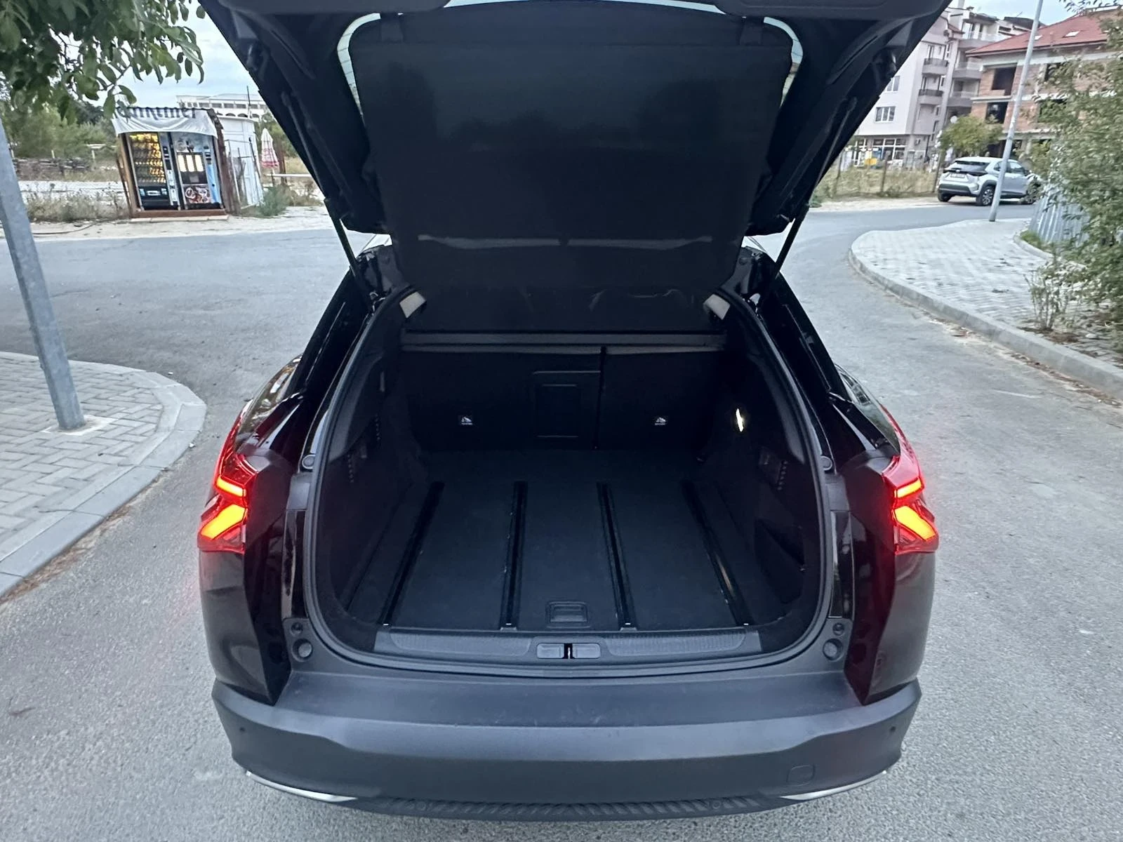 Citroen C5X PURE TECH 130 HEAD UP DISPLAY LEATHER SALLON - изображение 6 | Auto.bg Citroen C5X PURE TECH 130 HEAD UP DISPLAY LEATHER SALLON - изображение 6