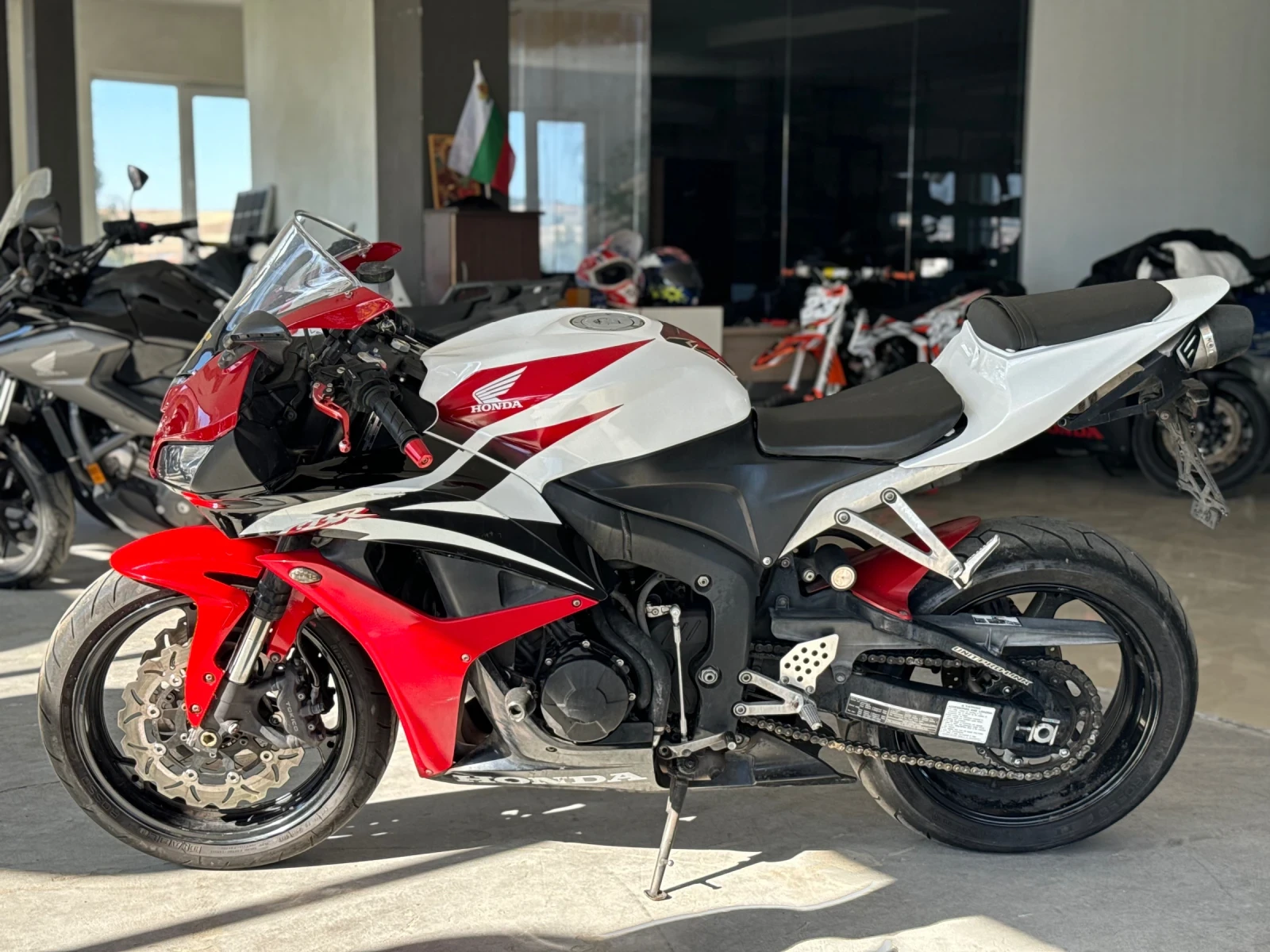 Honda Cbr 600RR - изображение 4 | Auto.bg Honda Cbr 600RR - изображение 4