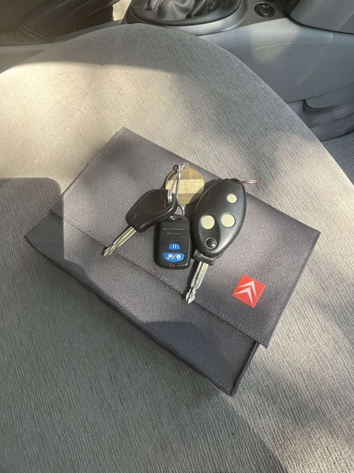 Citroen C5 Дизел - изображение 9 | Auto.bg Citroen C5 Дизел - изображение 9