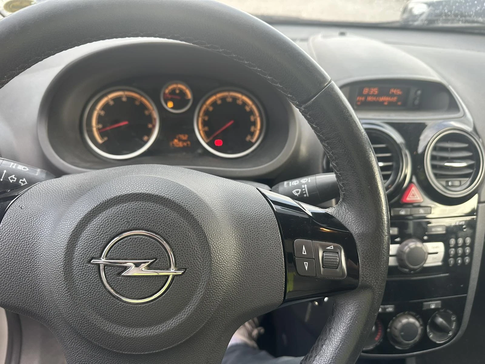 Opel Corsa 1.2 BENZ - изображение 9 | Auto.bg Opel Corsa 1.2 BENZ - изображение 9