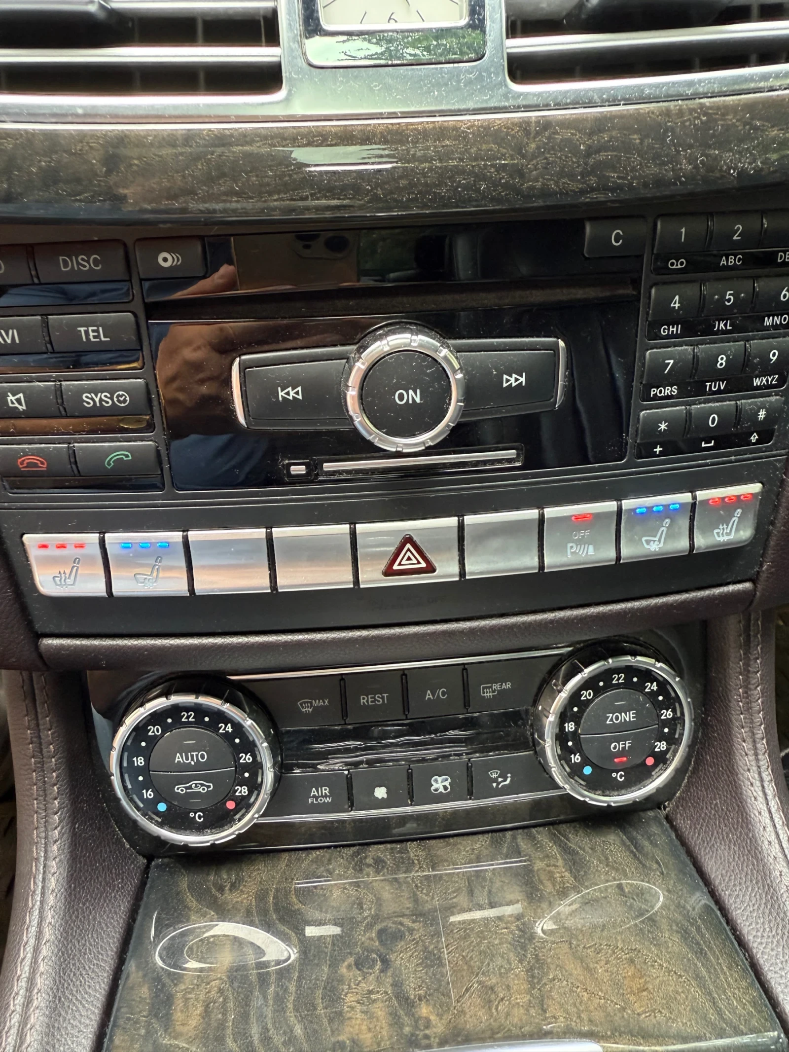 Mercedes-Benz CLS 350 CDI - изображение 8 | Auto.bg Mercedes-Benz CLS 350 CDI - изображение 8