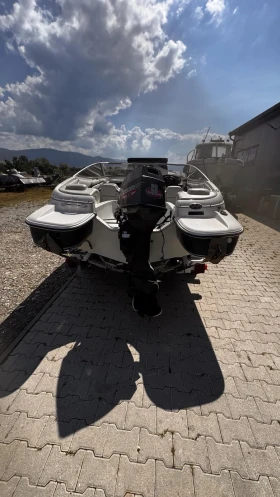Моторна яхта Doral 170BR | Auto.bg — изображение 11 Моторна яхта Doral 170BR | Auto.bg — изображение 11