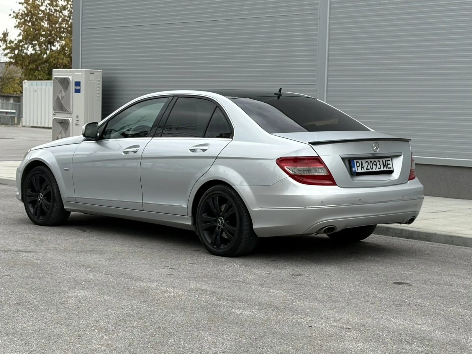 Mercedes-Benz C 220 AT/MEMORY/PANORAMA/NAVI/KOJA/XENON - изображение 3 | Auto.bg Mercedes-Benz C 220 AT/MEMORY/PANORAMA/NAVI/KOJA/XENON - изображение 3