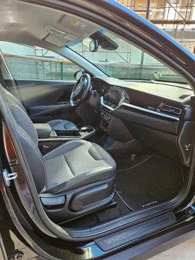 Kia Niro НОВ!!! 58000 км !!! 64 kwh !!! ТОП СЪСТОЯНИЕ - 18800 € / 36769.60 лв. - 88403313 10 | Car24.bg Kia Niro НОВ!!! 58000 км !!! 64 kwh !!! ТОП СЪСТОЯНИЕ - 18800 € / 36769.60 лв. - 88403313 10