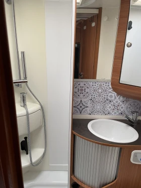 Кемпер Adria MATRIX M680SP | Auto.bg — изображение 15 Кемпер Adria MATRIX M680SP | Auto.bg — изображение 15