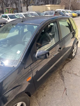 Ford Fiesta 1.4 tdci - 2000 € / 3911.66 лв. - 63854948 4 | Car24.bg Ford Fiesta 1.4 tdci - 2000 € / 3911.66 лв. - 63854948 4