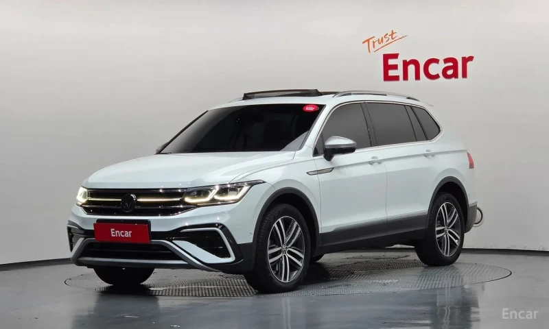 VW Tiguan 2.0 TSI Prestige| ОБДУХ| HUD| 360| PANO| - 26300 € - 95039601 1 | Car24.bg VW Tiguan 2.0 TSI Prestige| ОБДУХ| HUD| 360| PANO| - 26300 € - 95039601 1